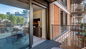 Photo 1- click for photo gallery